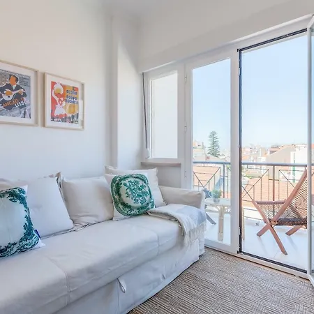 Renovated Sunny With Amazing Sunset Balcony , By Timecooler דירה *