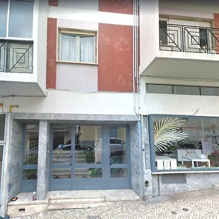 Renovated Sunny With Amazing Sunset Balcony , By Timecooler Appartement Lissabon