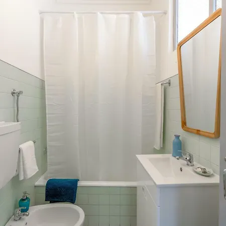 Renovated Sunny With Amazing Sunset Balcony , By Timecooler *