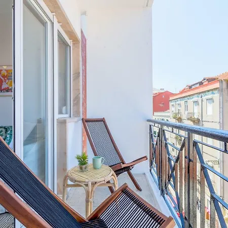 Renovated Sunny With Amazing Sunset Balcony , By Timecooler Apartment