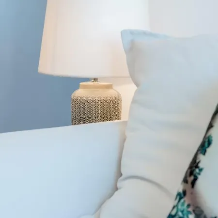 아파트 Renovated Sunny With Amazing Sunset Balcony , By Timecooler *