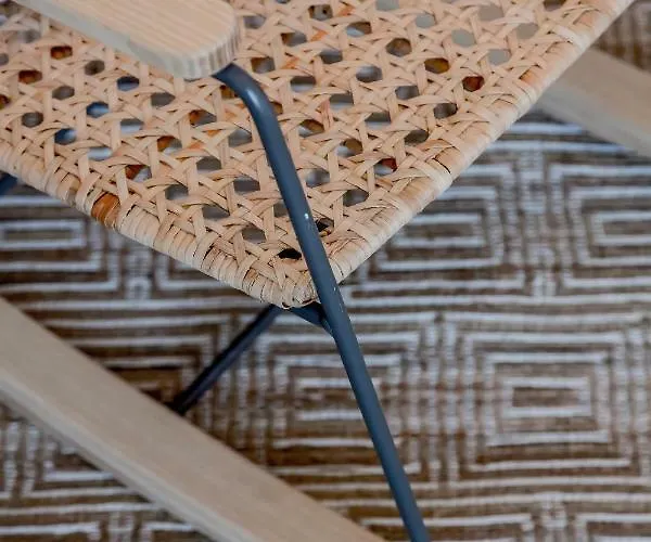 דירה Renovated Sunny With Amazing Sunset Balcony , By Timecooler