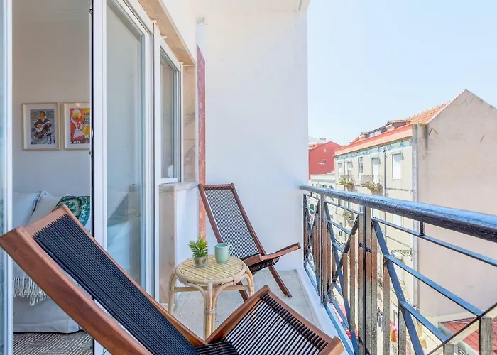 Renovated Sunny With Amazing Sunset Balcony , By Timecooler דירה